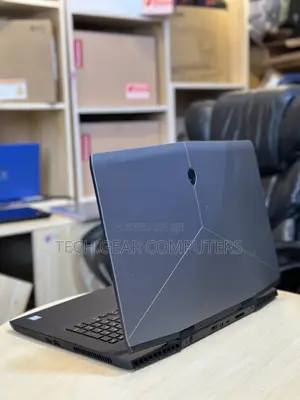 Laptop Alienware M17 R2 16GB Intel Core i7 SSD 512GB