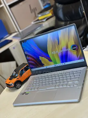 Laptop Asus ROG Zephyrus G14 16GB AMD Ryzen 9 SSD 1T
