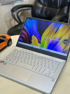 Laptop Asus ROG Zephyrus G14 16GB AMD Ryzen 9 SSD 1T