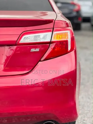 Toyota Camry 2014 Red