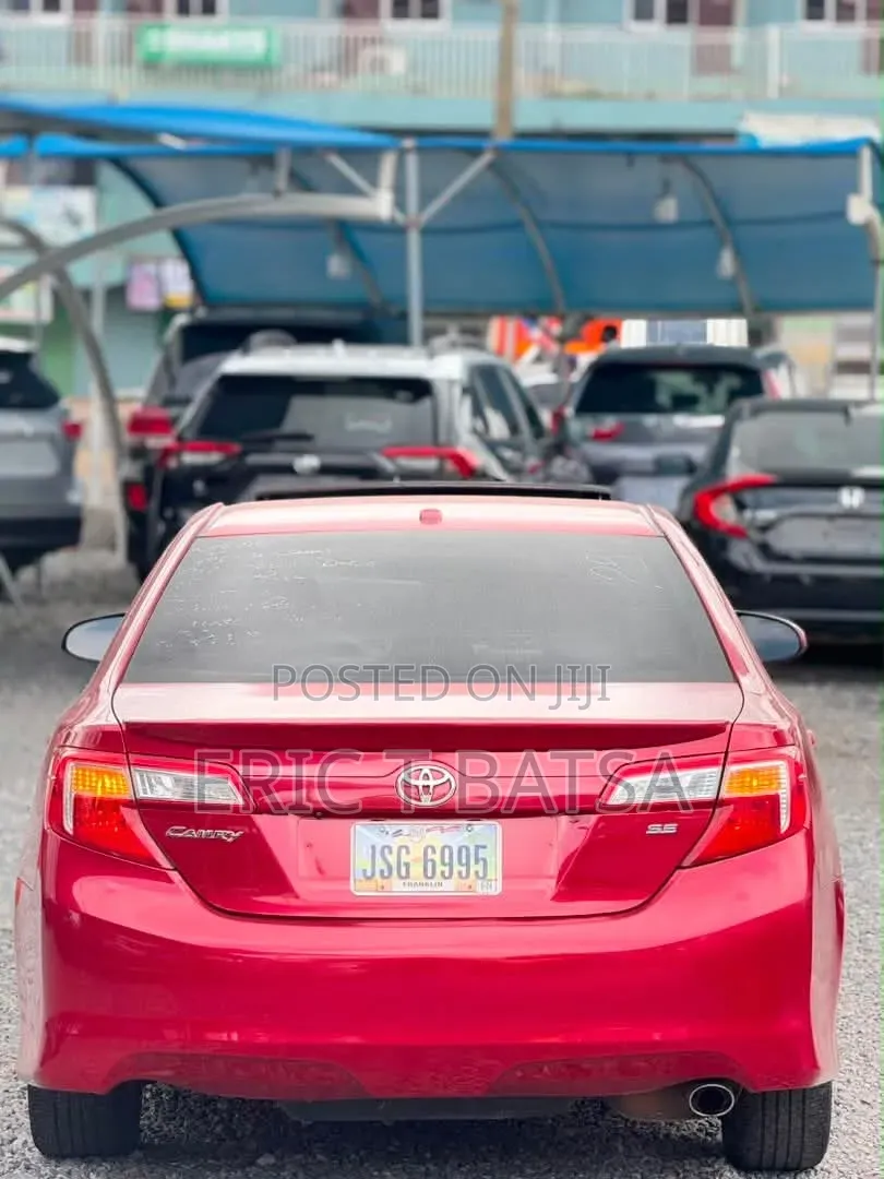 Toyota Camry 2014 Red