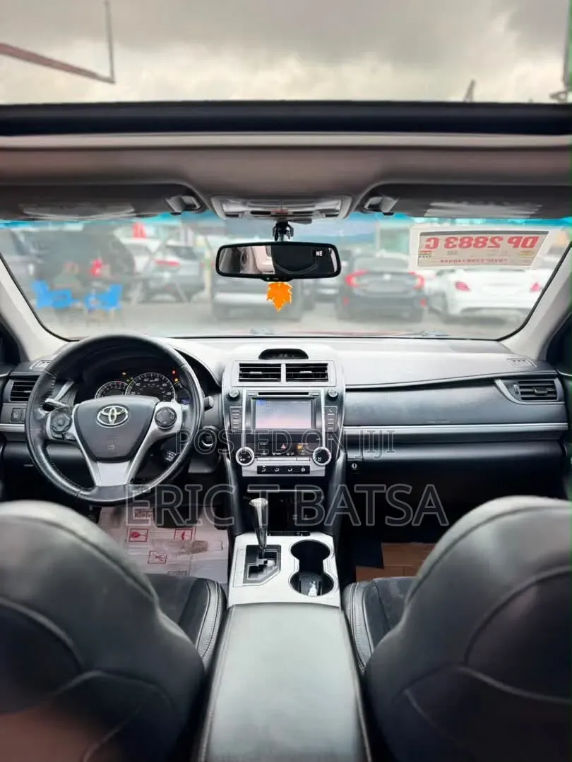 Toyota Camry 2014 Red