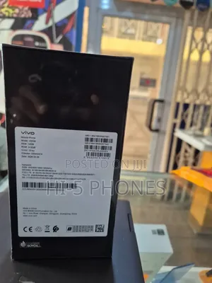 New Vivo V70 512 GB Gray