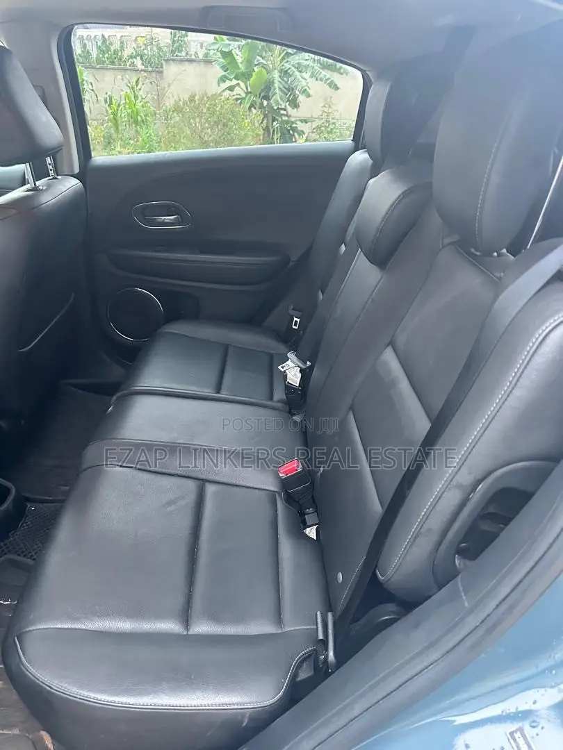 Honda HR-V 4dr SUV (1.5L 4cyl CVT) 2016 Green