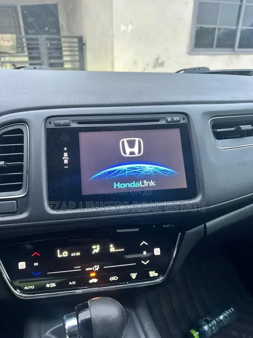 Honda HR-V 4dr SUV (1.5L 4cyl CVT) 2016 Green
