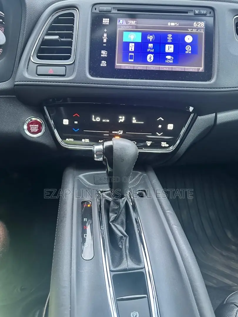 Honda HR-V 4dr SUV (1.5L 4cyl CVT) 2016 Green