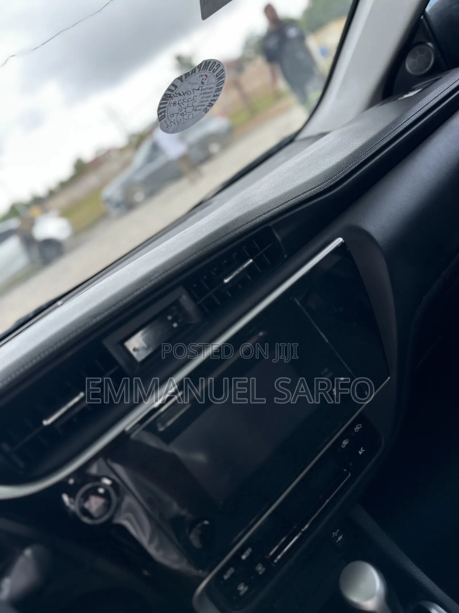 Toyota Corolla LE (1.8L 4cyl 2A) 2019 Red