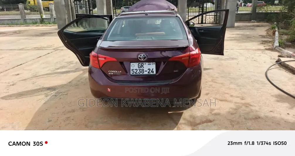 Toyota Corolla 2017 Red