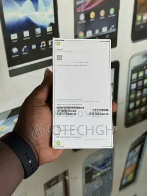 New Apple iPhone 17e 256 GB Black