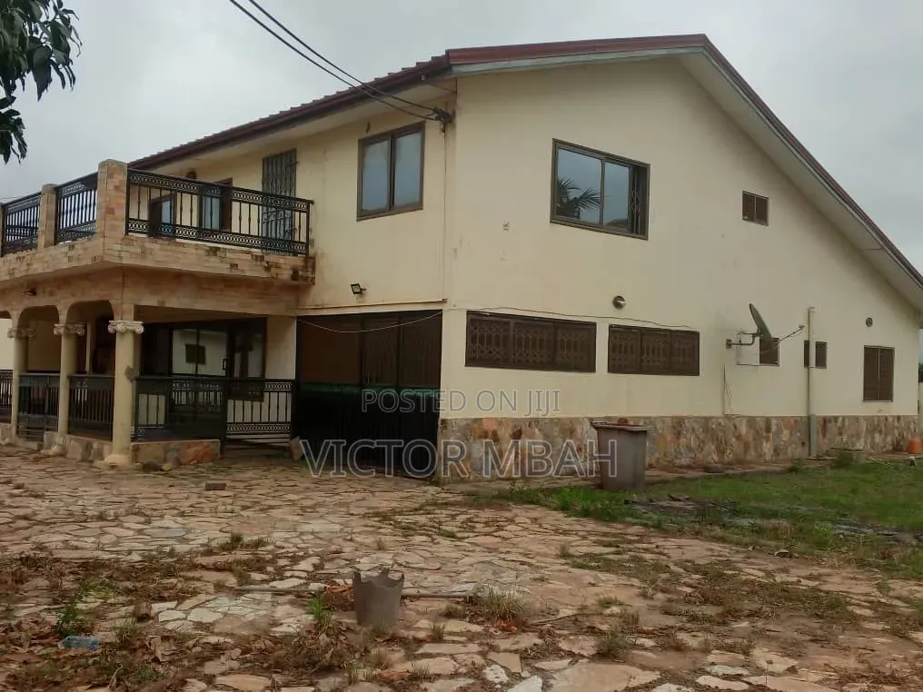 5bdrm House in Community 25 Tema for rent