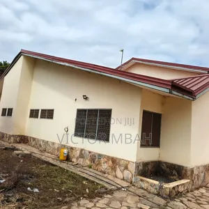 5bdrm House in Community 25 Tema for rent