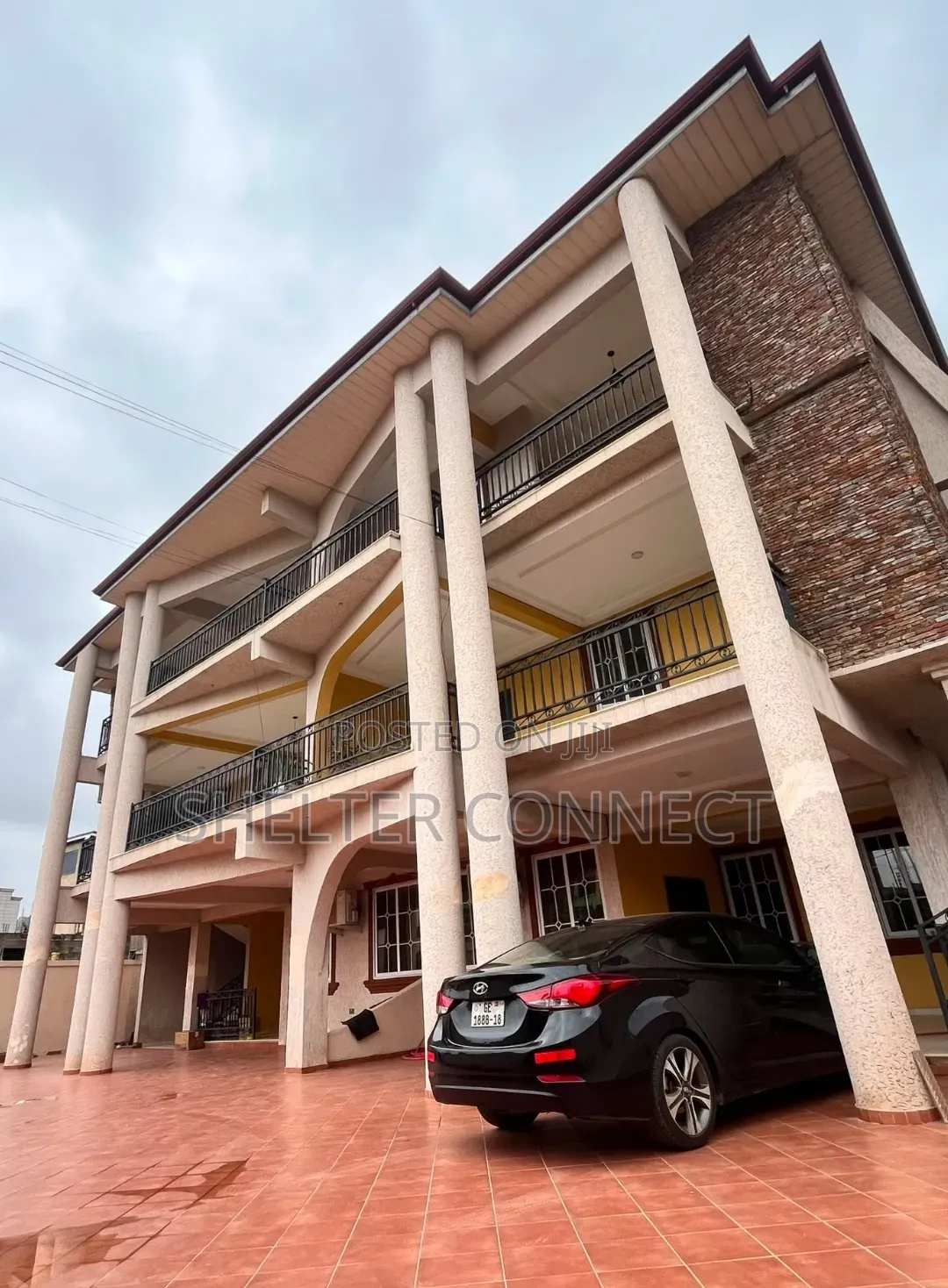 2bdrm Apartment in East Legon, American House for rent