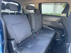 Toyota Sienta 1.5 AWD (6-seater) 2015 Blue