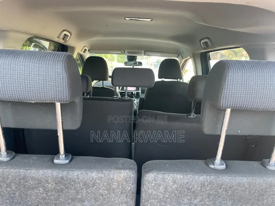 Toyota Sienta 1.5 AWD (6-seater) 2015 Blue