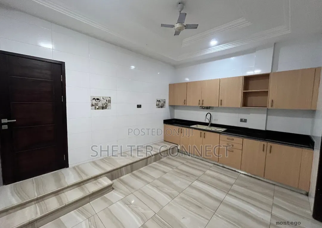 2bdrm Apartment in East Legon, American House for rent