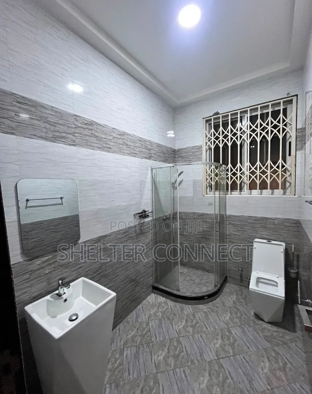 2bdrm Apartment in East Legon, American House for rent