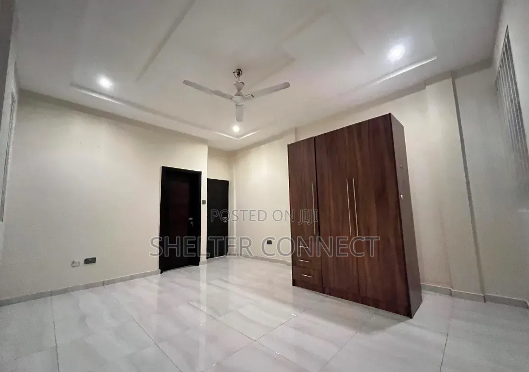 2bdrm Apartment in East Legon, American House for rent
