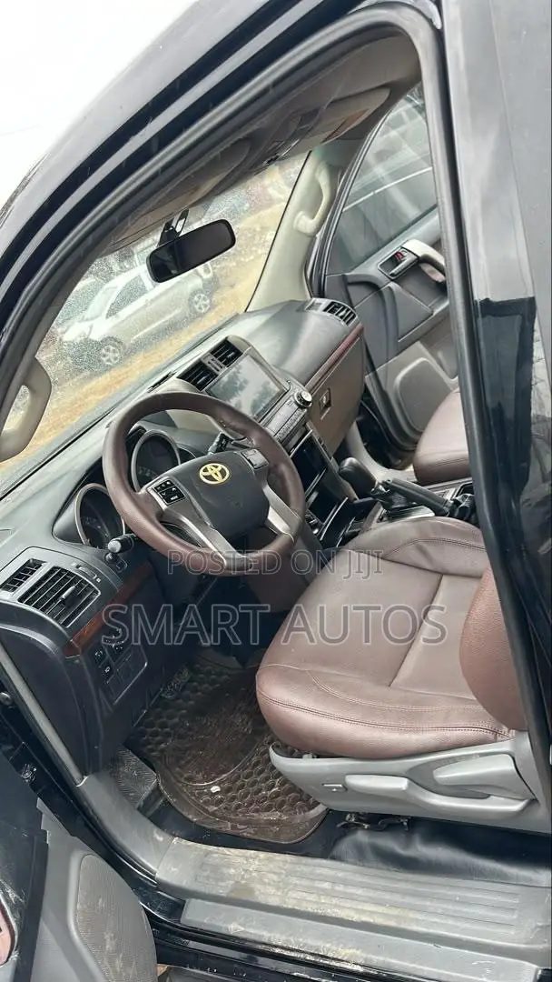 Toyota Land Cruiser Prado 2.7 i 2013 Black