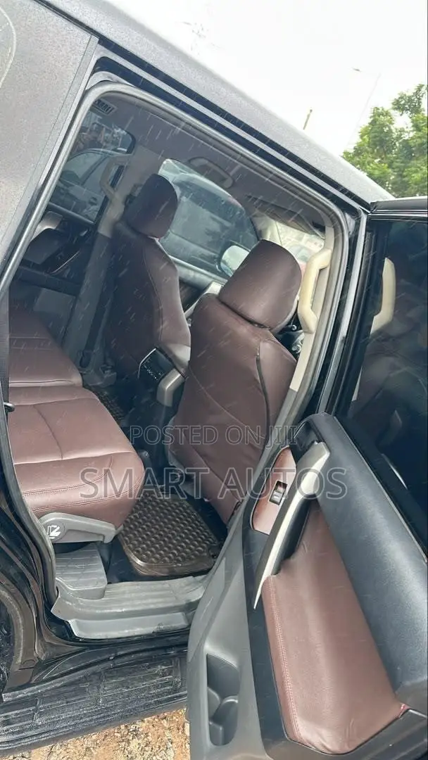 Toyota Land Cruiser Prado 2.7 i 2013 Black