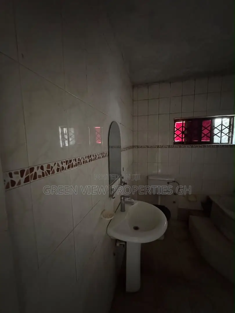 1bdrm Apartment in Achimota for rent