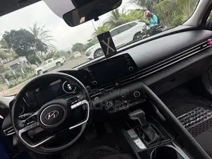 Hyundai Elantra SEL 2021 Blue