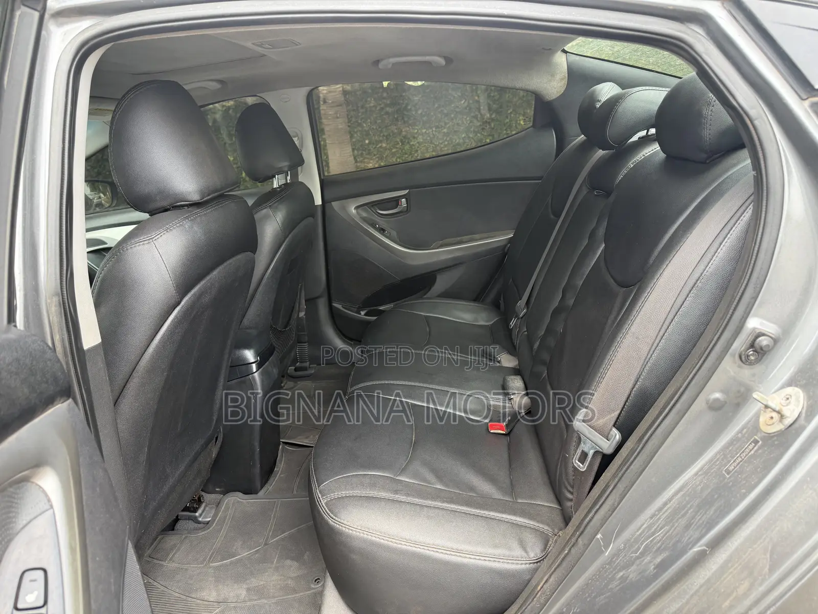 Hyundai Elantra Limited Sedan FWD (1.8L 4cyl 6A) 2013 Gray