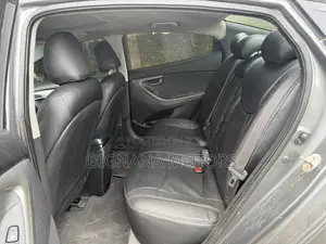 Hyundai Elantra Limited Sedan FWD (1.8L 4cyl 6A) 2013 Gray