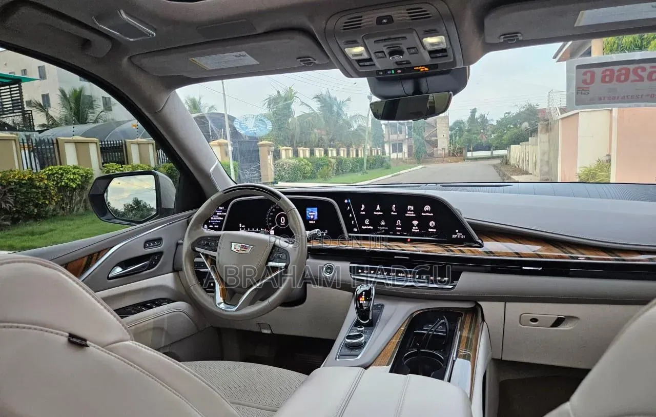 Cadillac Escalade 2021 Silver