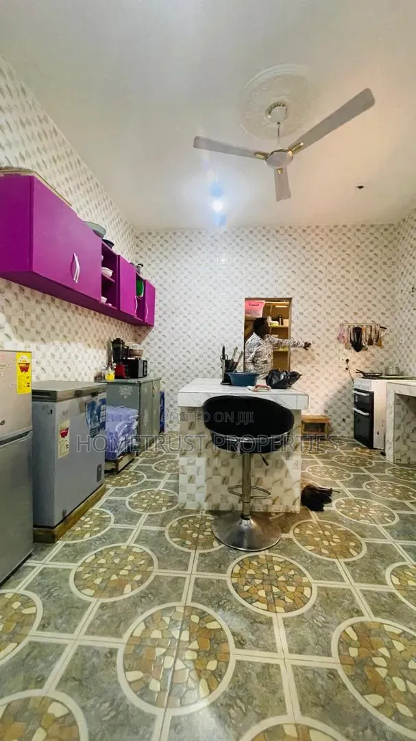 Furnished 6bdrm Duplex in Ablekuma Afuaman, Pentecost for sale