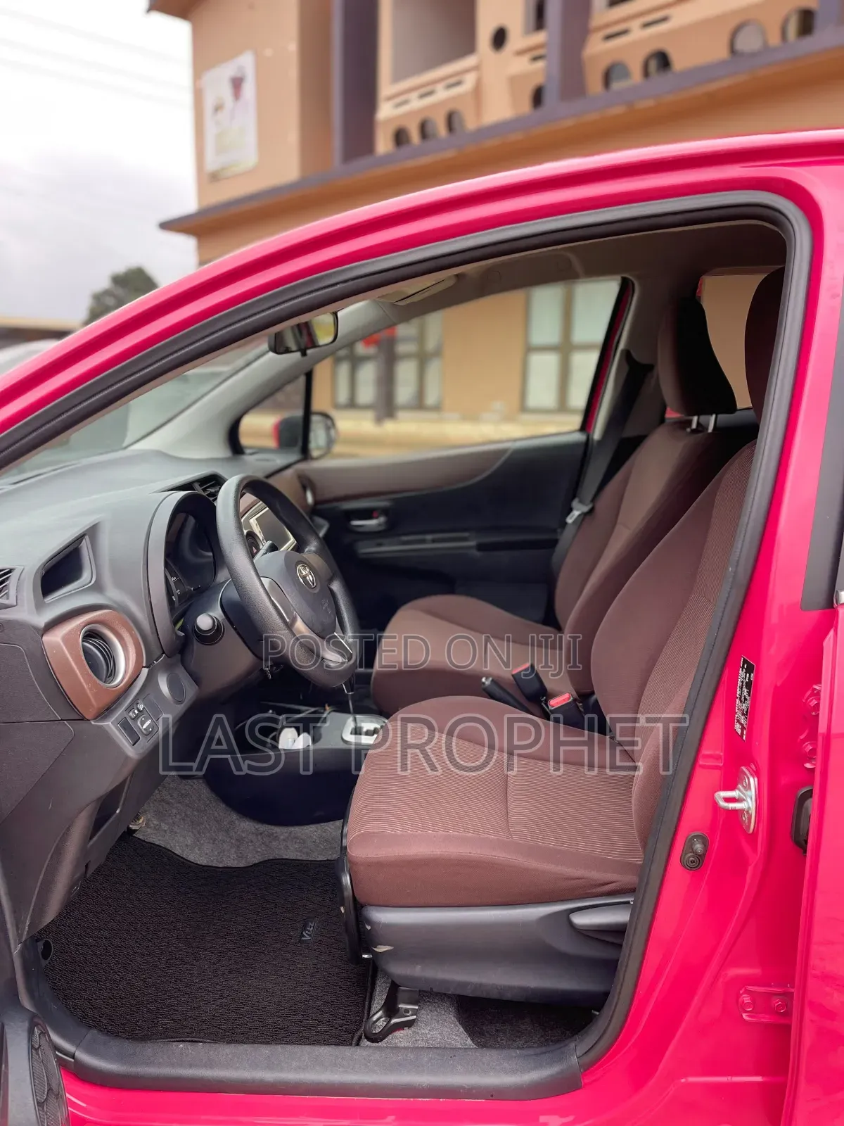 Toyota Vitz 2012 Pink