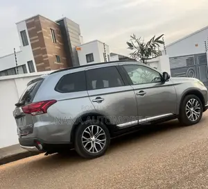 Mitsubishi Outlander SEL AWC 2016 Silver