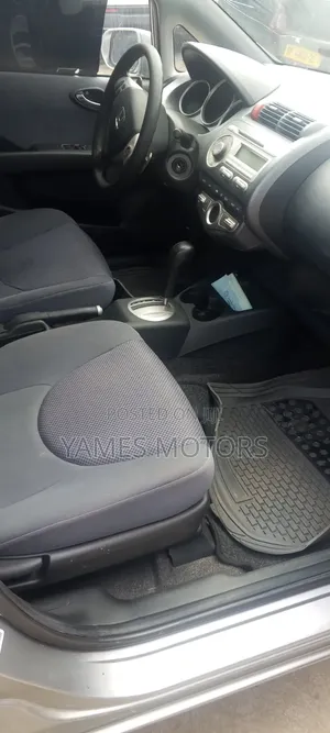 Honda Fit 2007 Gray
