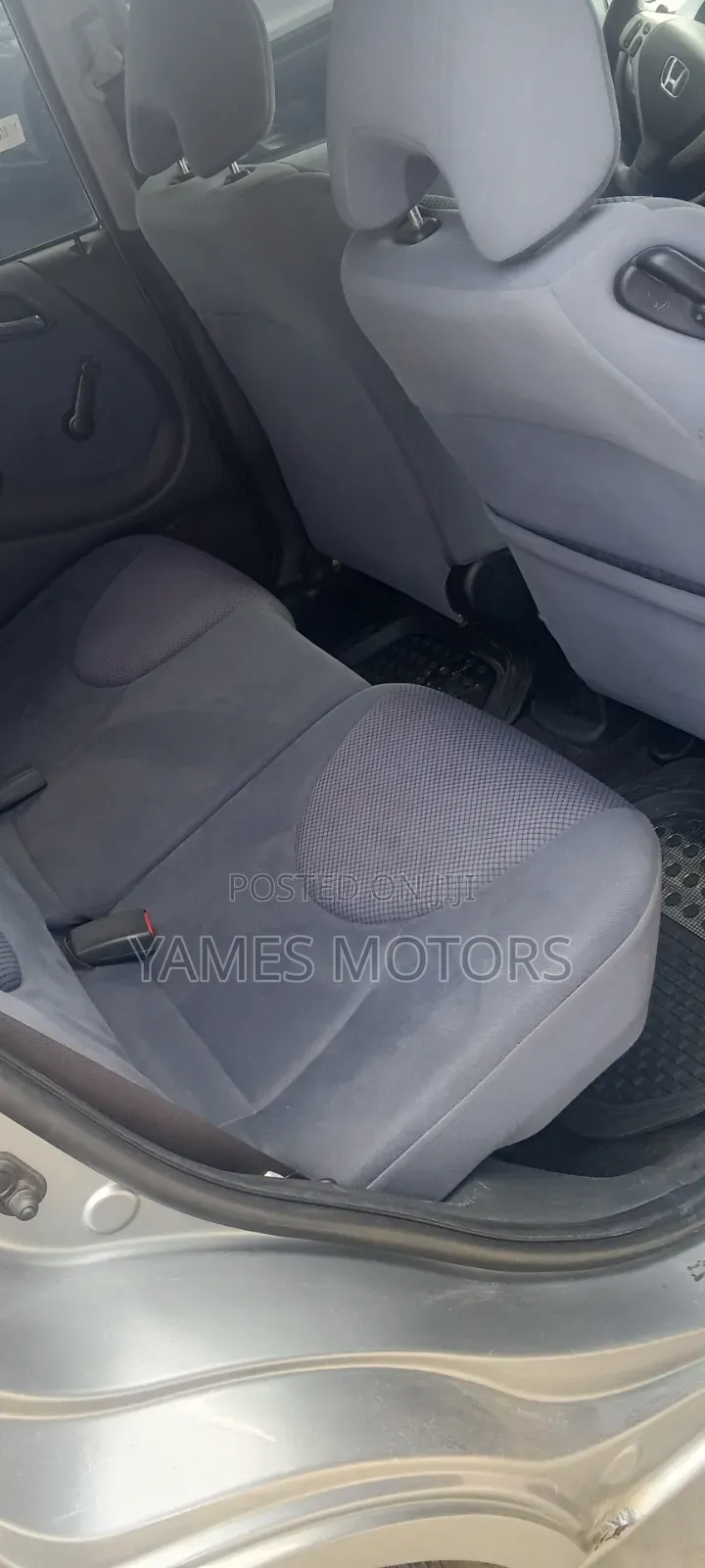 Honda Fit 2007 Gray