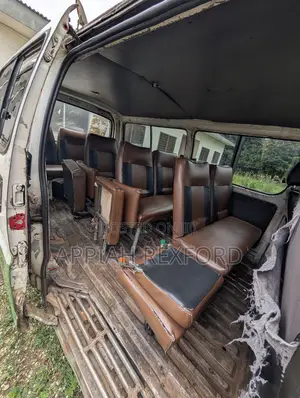 Toyota HiAce 1999