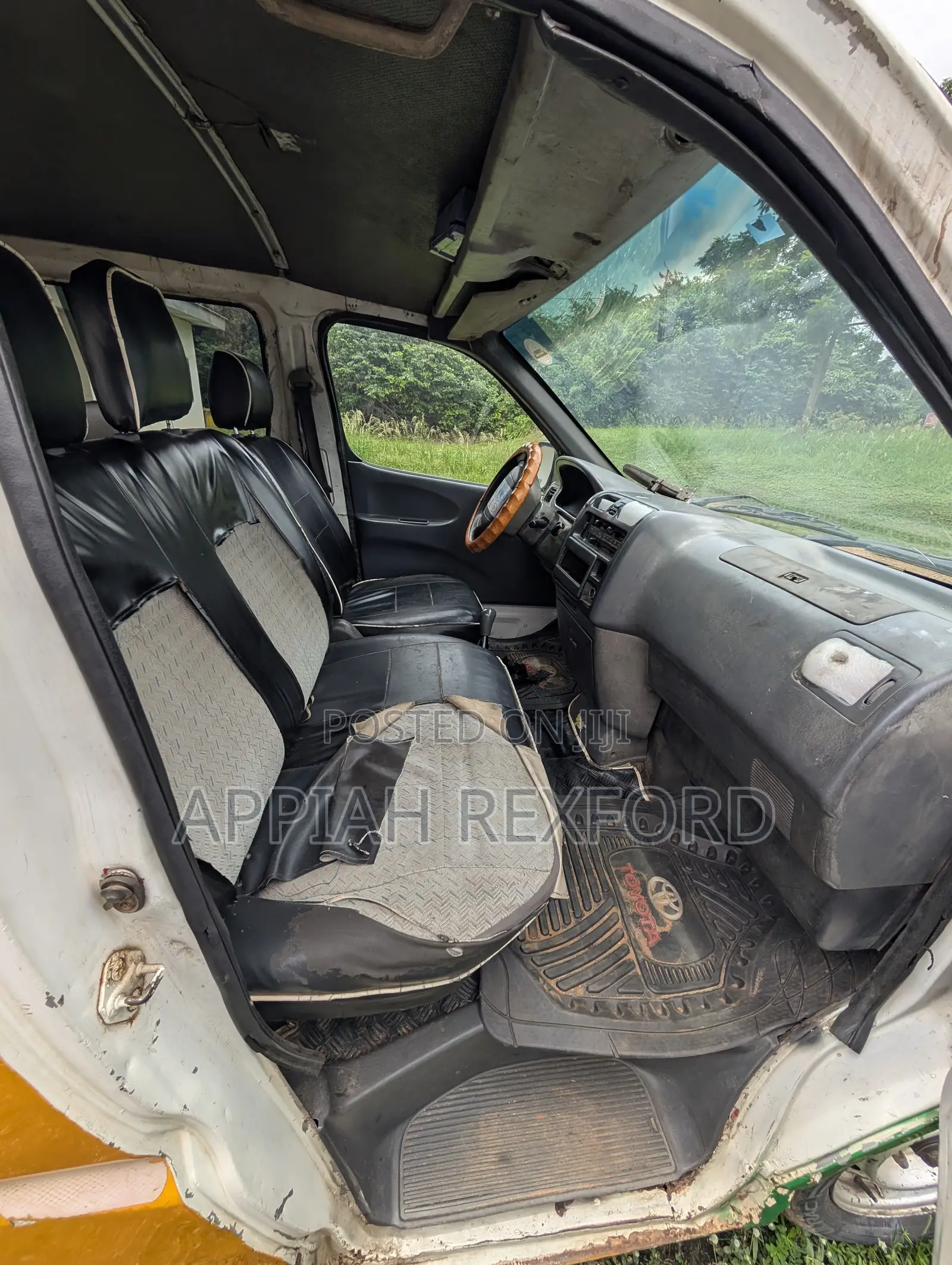 Toyota HiAce 1999