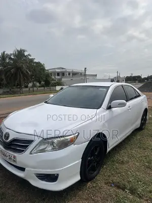 Toyota Camry SE 4dr Sedan (2.5L 4cyl 6AM) 2010 White