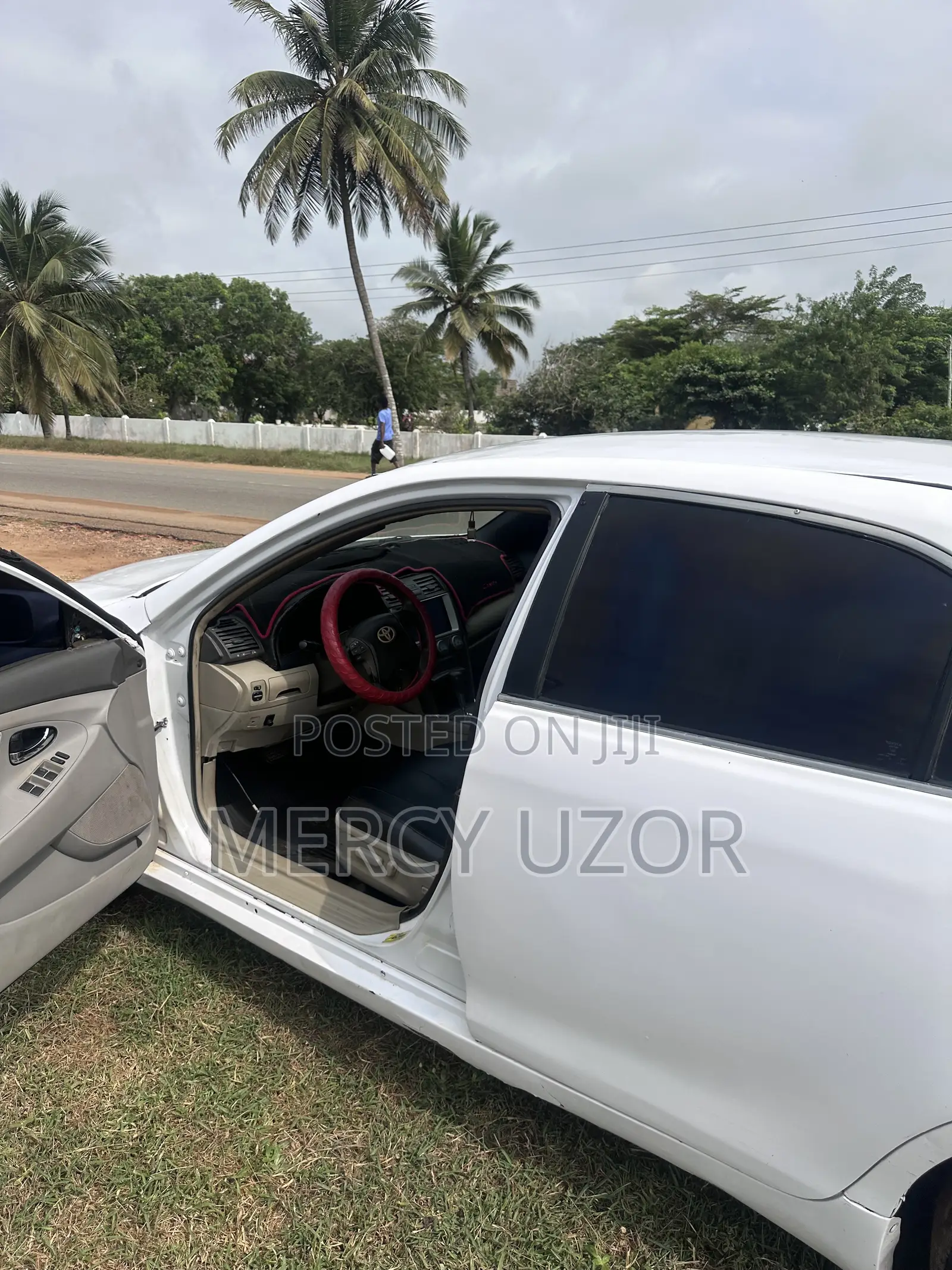 Toyota Camry SE 4dr Sedan (2.5L 4cyl 6AM) 2010 White