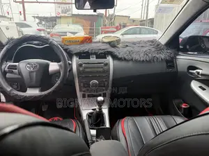 Toyota Corolla S 4dr Sedan (1.8L 4cyl 4A) 2013 Blue