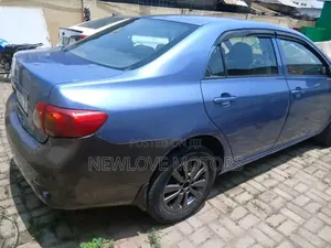 Toyota Corolla 2009 Blue