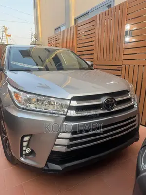 Toyota Highlander 2019 Silver