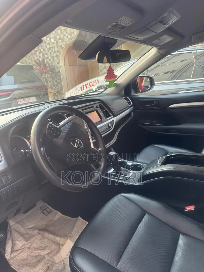 Toyota Highlander 2019 Silver