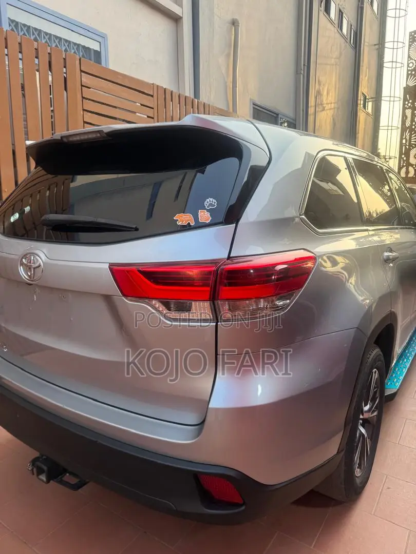 Toyota Highlander 2019 Silver