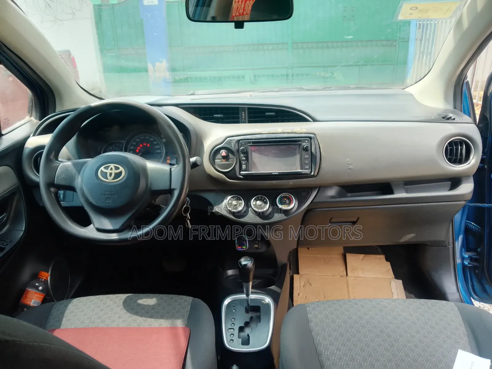 Toyota Yaris 2015 Blue