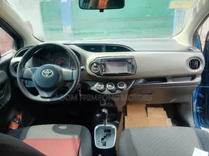 Toyota Yaris 2015 Blue