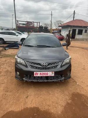 Toyota Corolla 2013 Gray