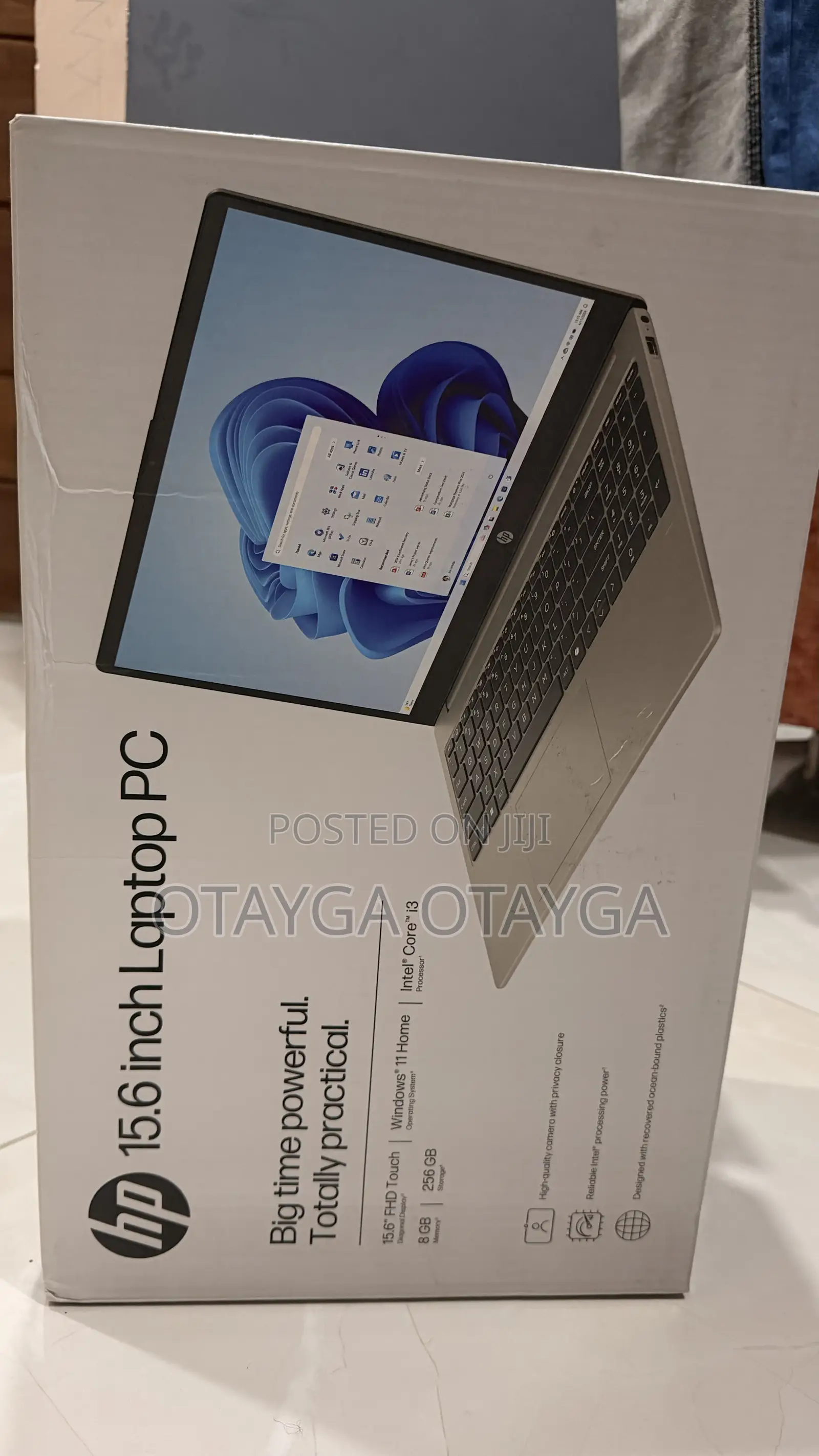 New Laptop HP 15 8GB Intel Core i3 SSD 256GB
