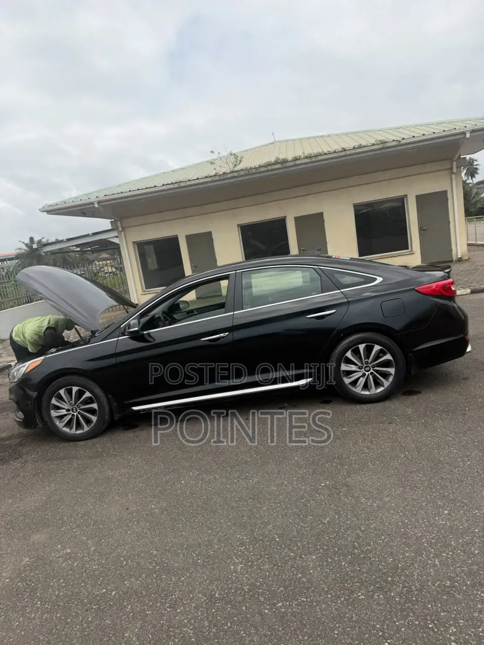 Hyundai Sonata Sport 2.0T Sedan FWD (2.0L 4cyl 6A) 2017 Black