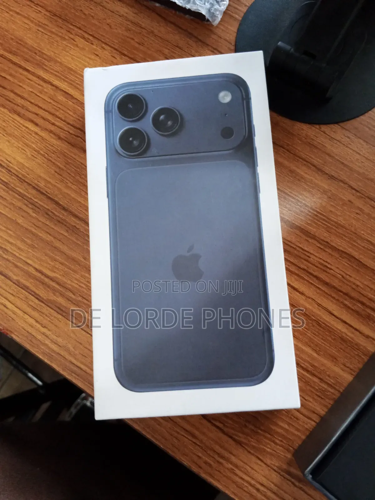 New Apple iPhone XR 128 GB Blue