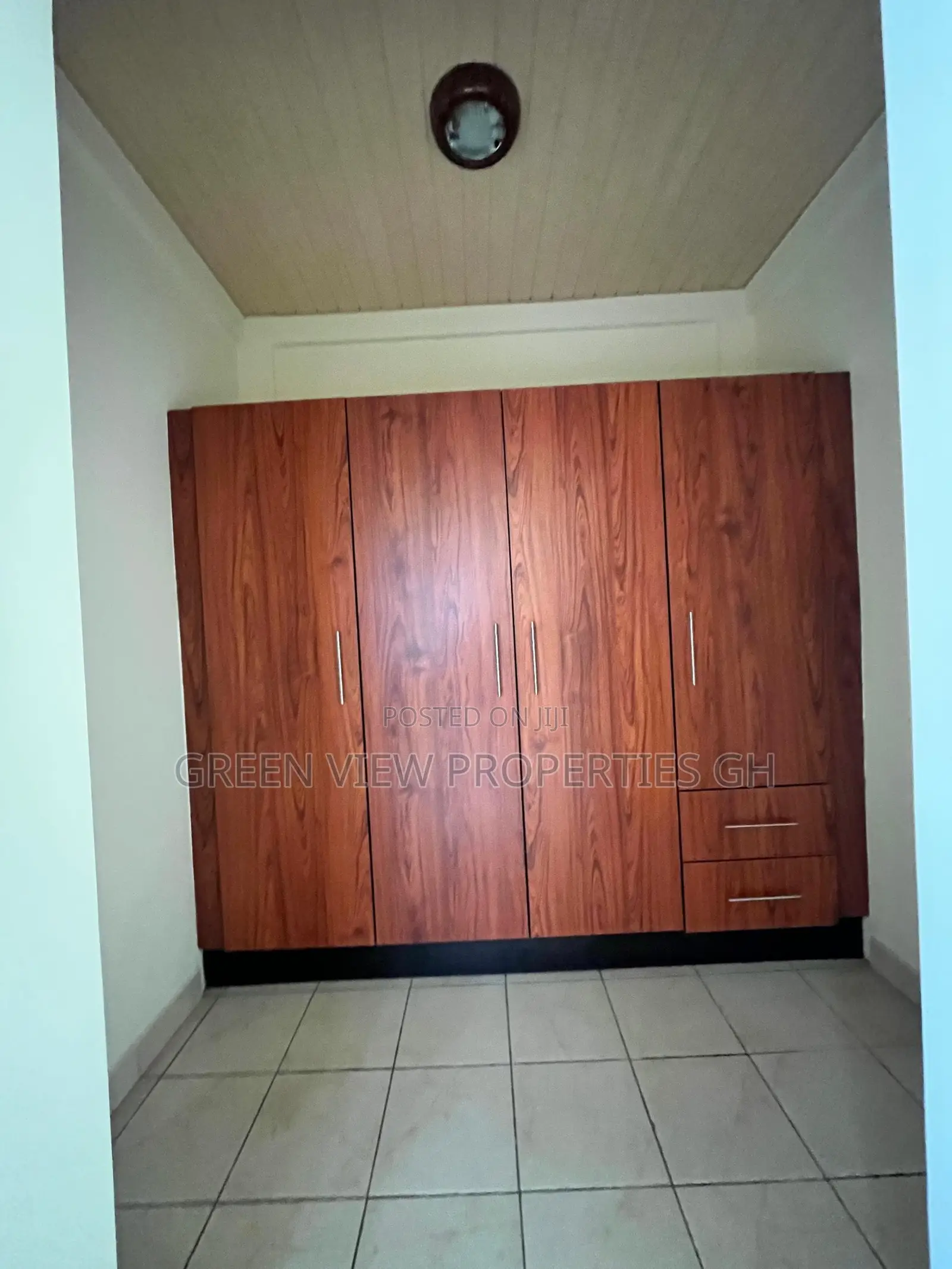 4bdrm Duplex in East Legon for rent