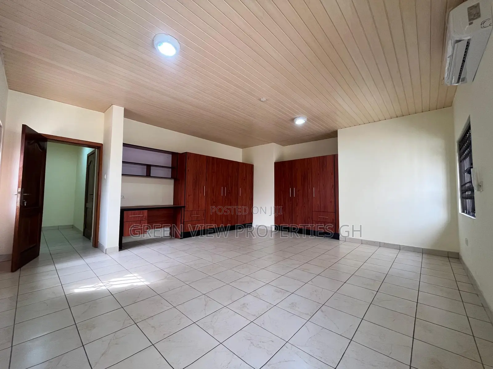 4bdrm Duplex in East Legon for rent